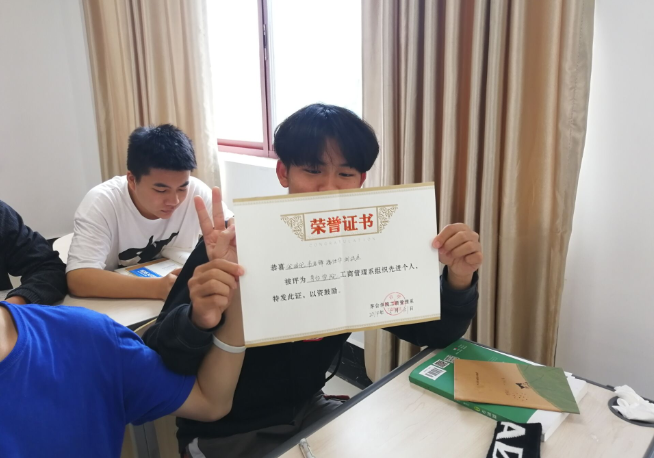 1561051789101154.png 333.png