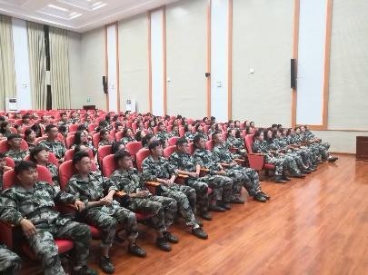 1568706610444001.jpg 入学教育4.jpg